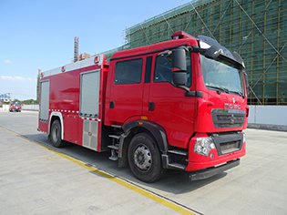 CLW5190GXFPM80/HW型泡沫消防车