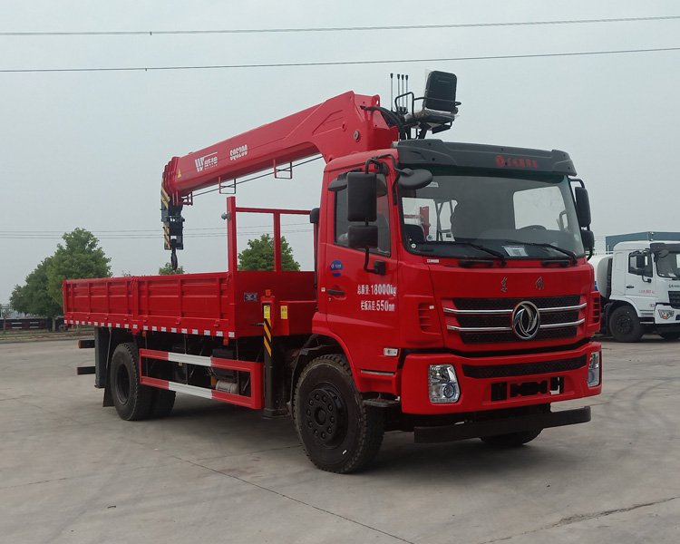 CLW5182JSQ6SZ型随车起重运输车